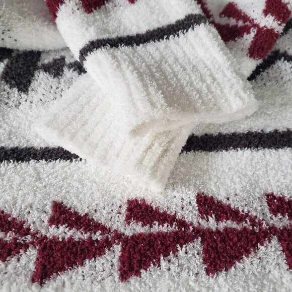 NWOT POL Aztec Luxe Chenille Tribal Aztec Boho Oversize Chunky White Sweater SM - Picture 6 of 10